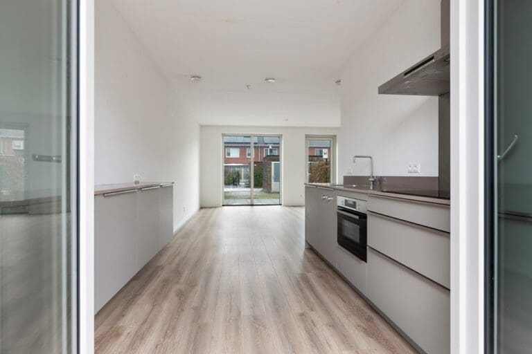 Tussenwoning te koop: Veemarktpad 9, Assen